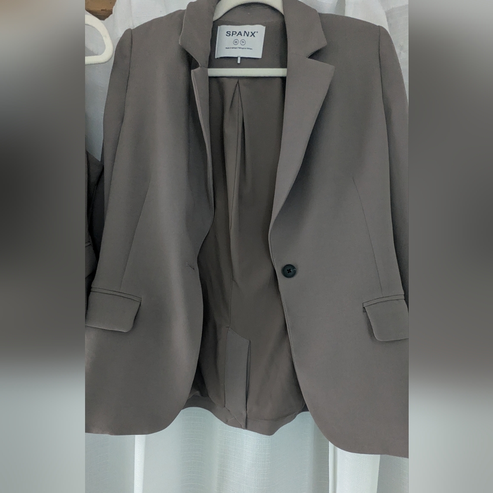Spanx XS Crepe Smoke? Blazer & Vest - Picture 2 of 2